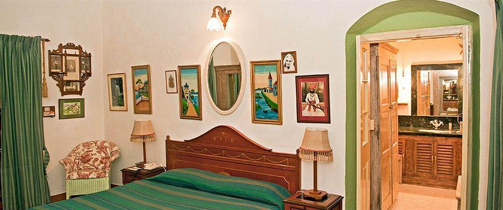Welcomheritage Connaught House Mount Abu Exterior foto