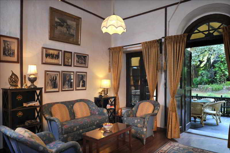 Welcomheritage Connaught House Mount Abu Exterior foto